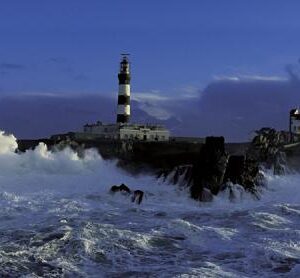 Lighthouse (1000 Piece Puzzle)